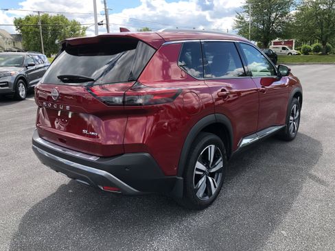 Used 2022 Nissan Rogue SL w/ SL Premium Package image 5