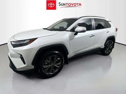 Used 2024 Toyota RAV4 Limited image 9