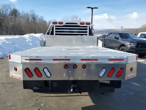 Used 2024 RAM 5500 Tradesman w/ Chrome Appearance Group image 5