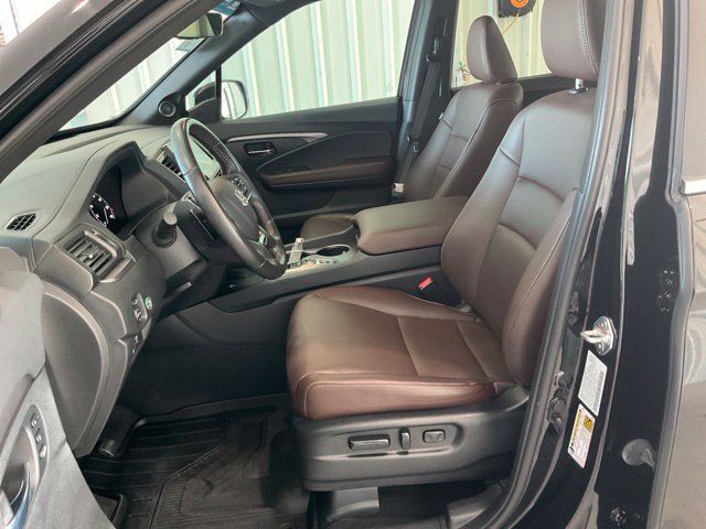 Certified 2025 Honda Ridgeline RTL image 4