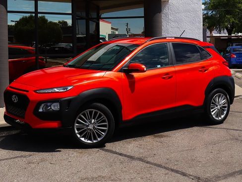 Used 2019 Hyundai Kona SEL w/ Cargo Package FWD image 3