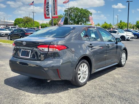 Used 2023 Toyota Corolla LE FWD image 12