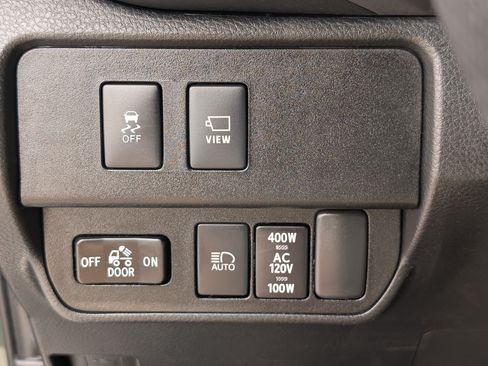 Used 2021 Toyota Tacoma Limited AWD/4WD image 22