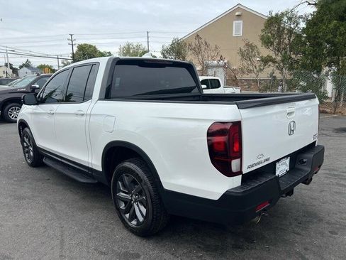 Used 2023 Honda Ridgeline Sport image 4