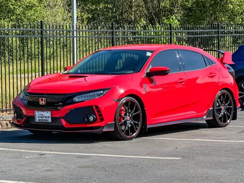 Used 2018 Honda Civic Type R image 7