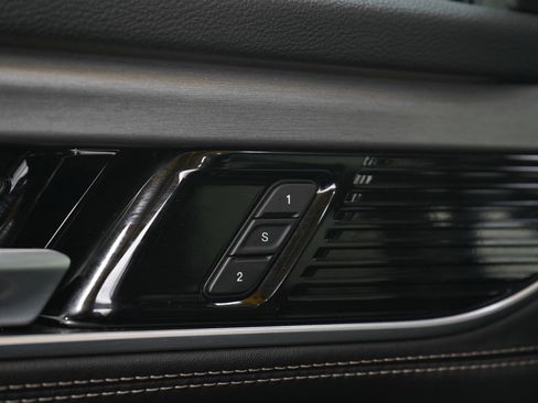 Used 2024 Jeep Wagoneer Series II AWD/4WD image 25