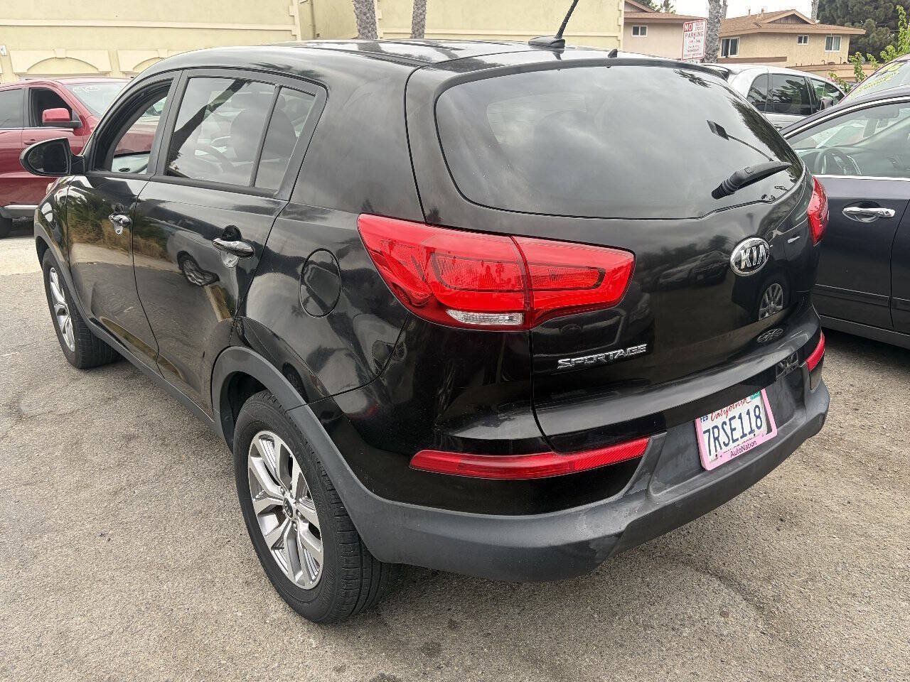 Used 2016 Kia Sportage LX FWD image 3