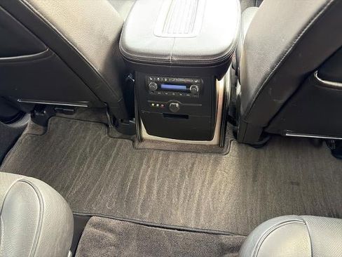 Used 2012 Cadillac Escalade Platinum image 21