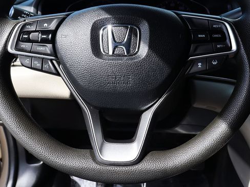 Used 2018 Honda Accord LX image 54