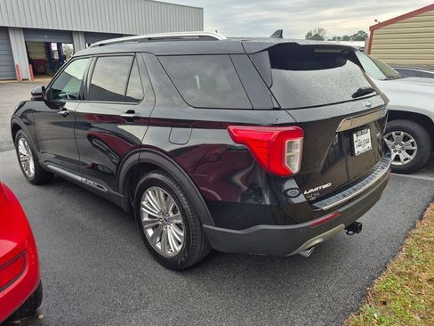 Used 2023 Ford Explorer Limited w/ Limited Technology Package image 2