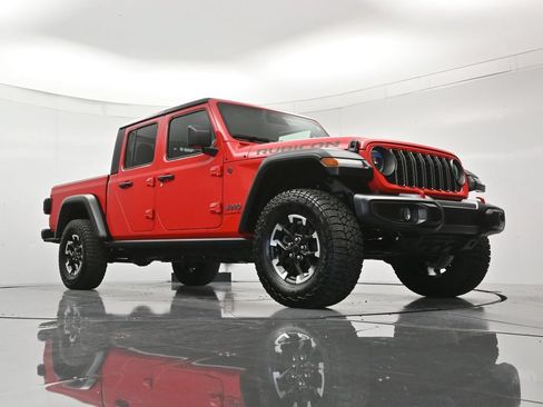 Used 2026 Jeep Gladiator Rubicon AWD/4WD image 38