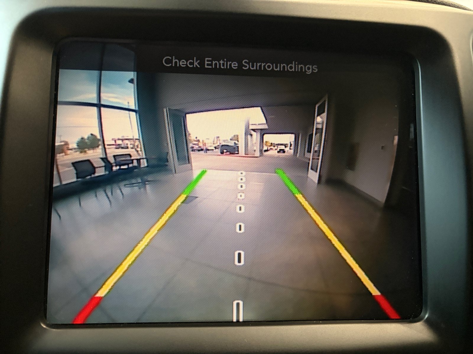 Used 2015 Jeep Cherokee Latitude FWD image 25