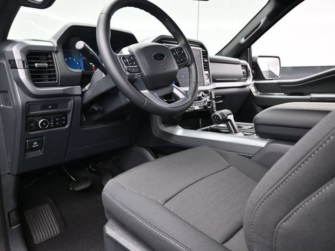New 2026 Ford F150 XLT w/ Equipment Group 302A MID AWD/4WD image 19