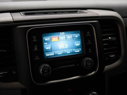 Used 2017 RAM 1500 Express w/ Black Ram 1500 Express Group AWD/4WD image 18