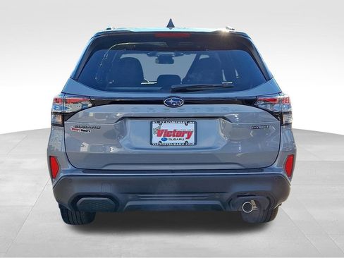 Used 2025 Subaru Forester Touring image 5