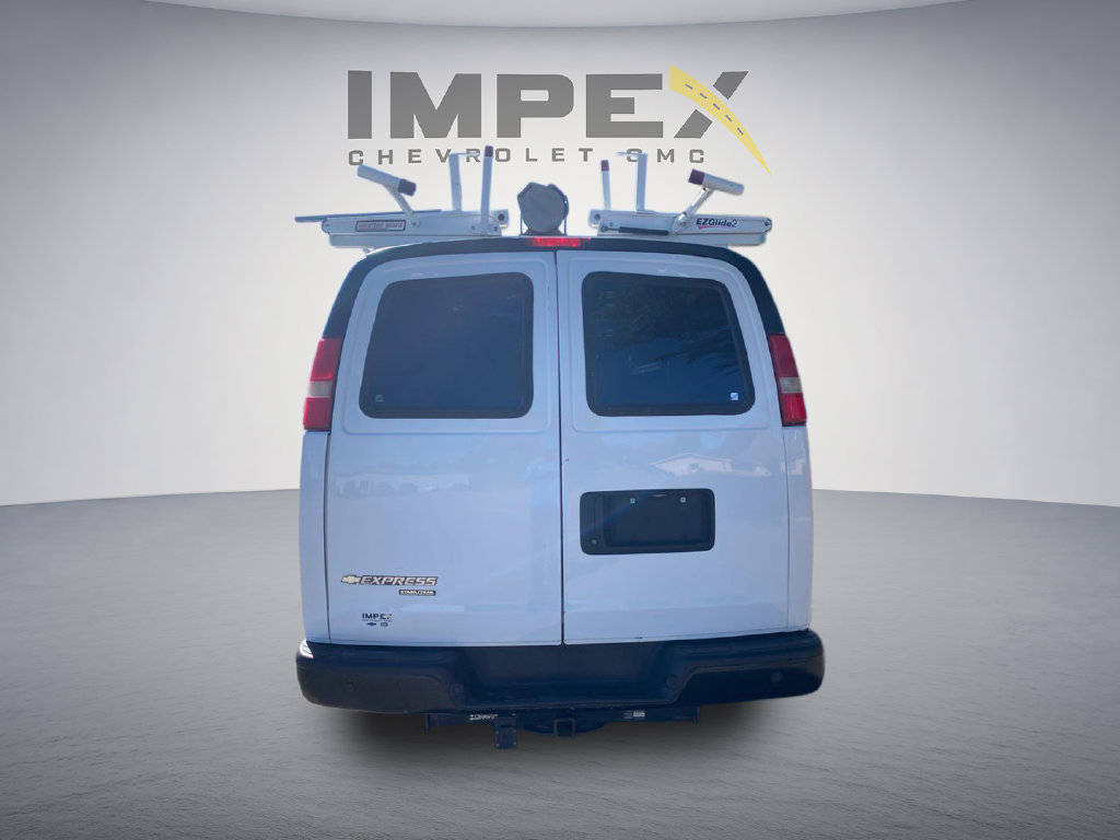 Used 2014 Chevrolet Express 3500 RWD image 4