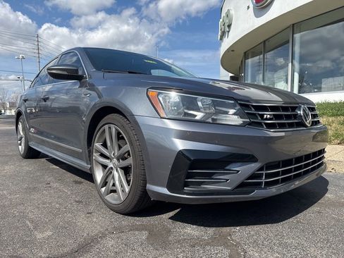 Used 2017 Volkswagen Passat 1.8T R-Line image 15