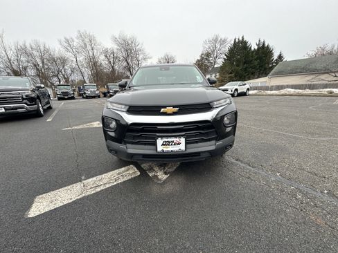 Used 2023 Chevrolet TrailBlazer LS image 32