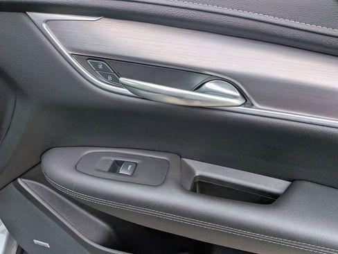 Certified 2024 Cadillac XT5 Luxury image 27