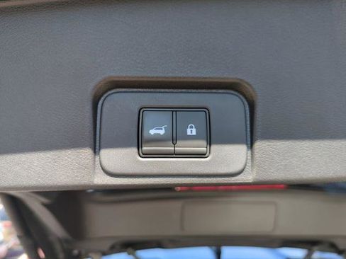 Certified 2024 Nissan Rogue SL FWD image 21