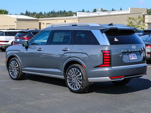 Used 2026 Hyundai Palisade Calligraphy AWD/4WD image 7