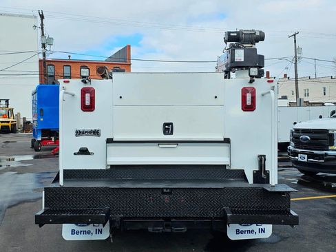 Used 2019 Ford F550 4x4 Regular Cab Super Duty image 3
