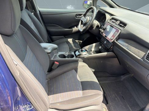 Used 2019 Nissan Leaf SV Plus w/ SV Plus Technology Package FWD image 29