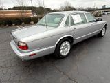 Used 2001 Jaguar XJ8 image 5