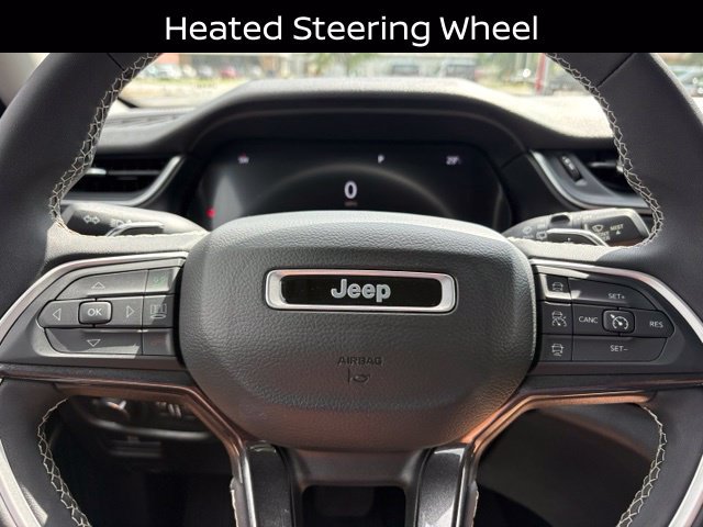 Used 2022 Jeep Grand Cherokee L Laredo w/ Luxury Tech Group I RWD image 20