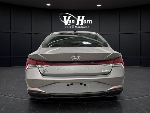 Used 2023 Hyundai Elantra Limited FWD image 6