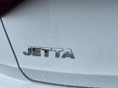 Used 2020 Volkswagen Jetta SEL FWD image 16