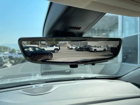 Used 2023 Buick Enclave Avenir w/ Avenir Technology Package AWD/4WD image 11