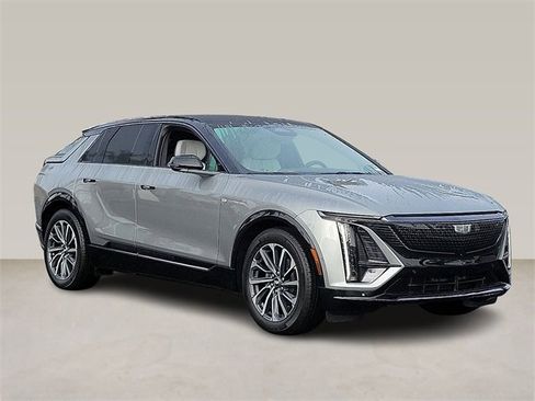 Used 2025 Cadillac Lyriq Sport image 1