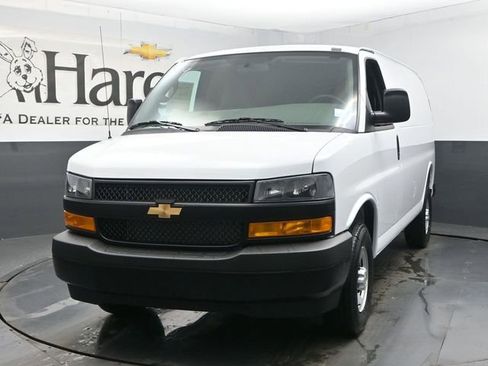 New 2026 Chevrolet Express 2500 image 7