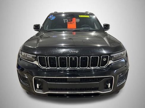 Used 2023 Jeep Grand Cherokee L Overland w/ Advanced Protech Group III image 9