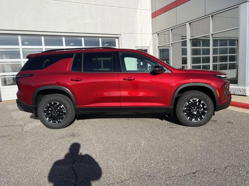 Used 2025 Chevrolet Traverse Z71 w/ Driver Confidence Package image 14