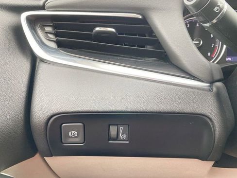 Used 2023 Buick Enclave Essence w/ Experience Buick Package AWD/4WD image 17