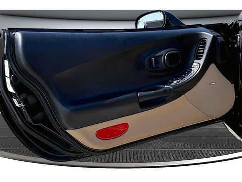 Used 2000 Chevrolet Corvette Convertible w/ Memory Pkg RWD image 21