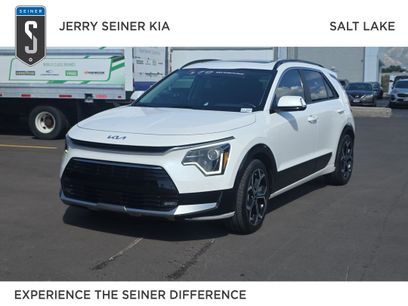 Certified 2023 Kia Niro EX Touring