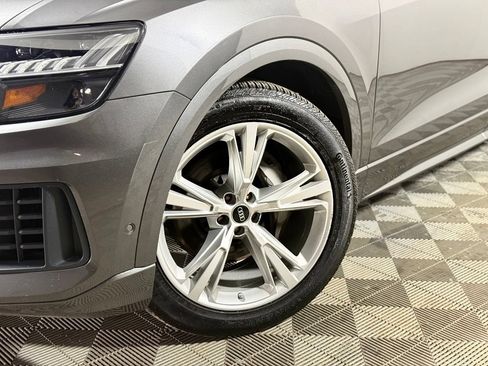 Used 2022 Audi Q8 Prestige AWD/4WD image 2