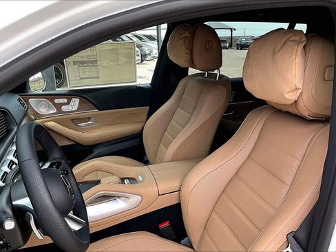 New 2026 Mercedes-Benz GLS 450 4MATIC image 17