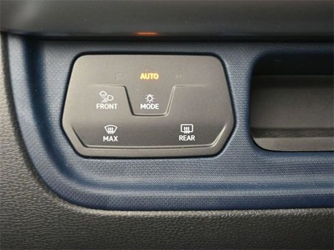 New 2025 Volkswagen ID. Buzz Pro S image 21