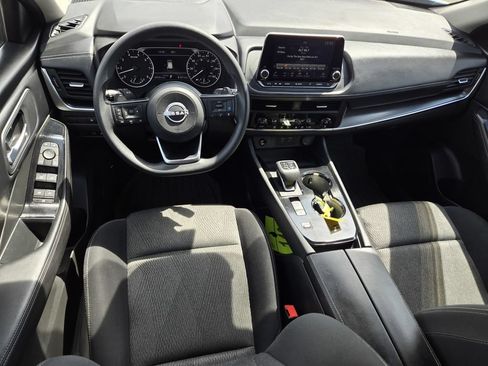 Used 2024 Nissan Rogue SV FWD image 11