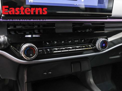 Used 2024 Honda Prologue Touring image 19