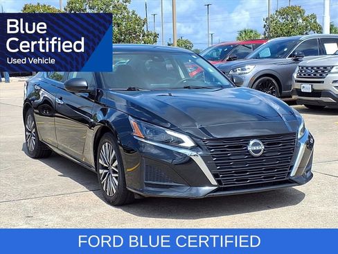 Used 2024 Nissan Altima 2.5 SV FWD image 7