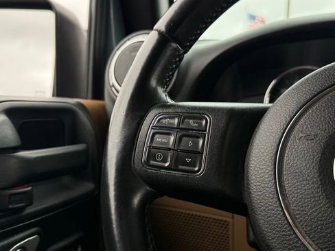 Used 2015 Jeep Wrangler Unlimited Sahara w/ Dual Top Group AWD/4WD image 9