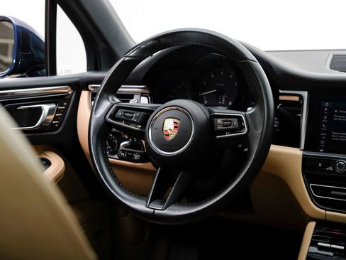 Used 2023 Porsche Macan AWD/4WD image 20