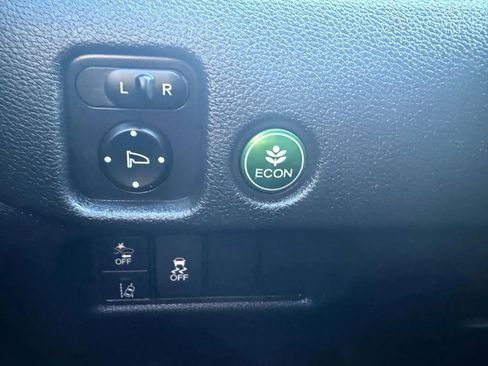 Used 2022 Honda Pilot Special Edition image 17