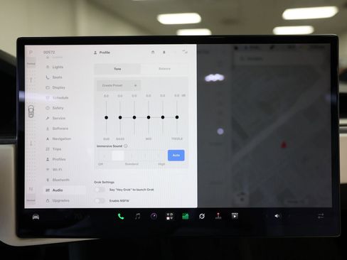 Used 2022 Tesla Model X Plaid AWD/4WD image 69