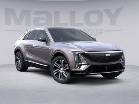 New 2026 Cadillac Lyriq Premium Luxury image 2